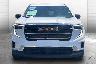 2025 GMC Acadia Elevation