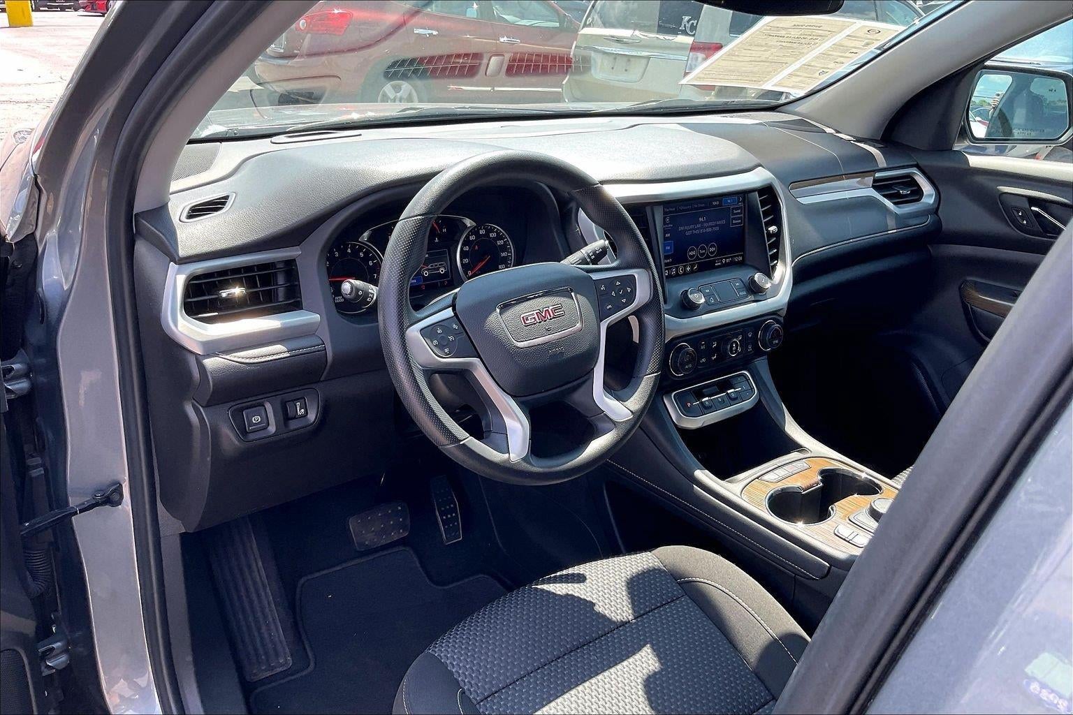 2021 GMC Acadia SLE