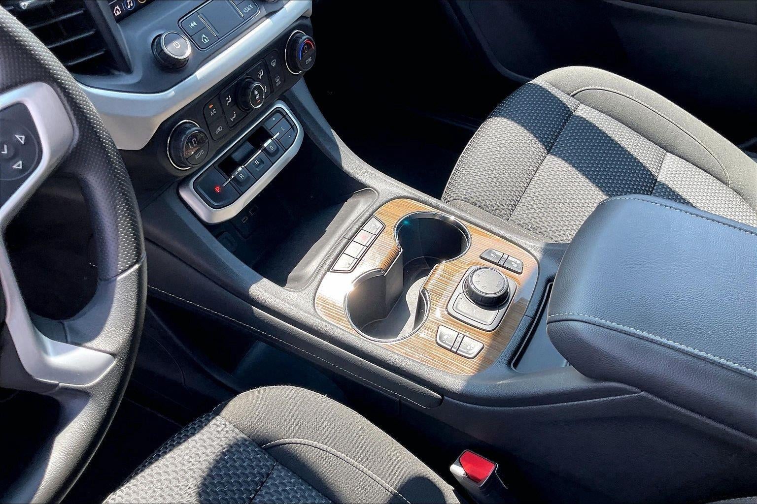 2021 GMC Acadia SLE