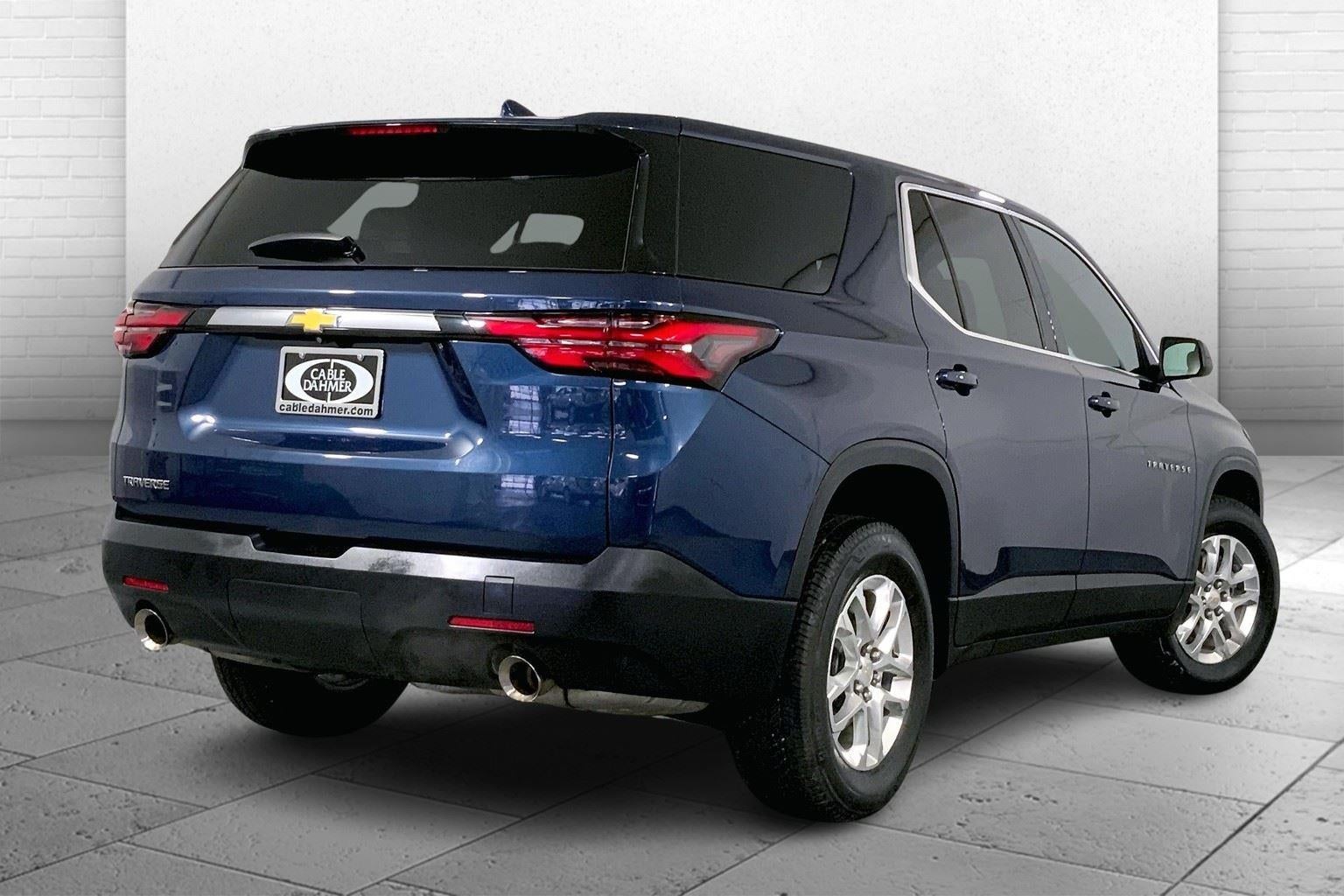 2022 Chevrolet Traverse LS