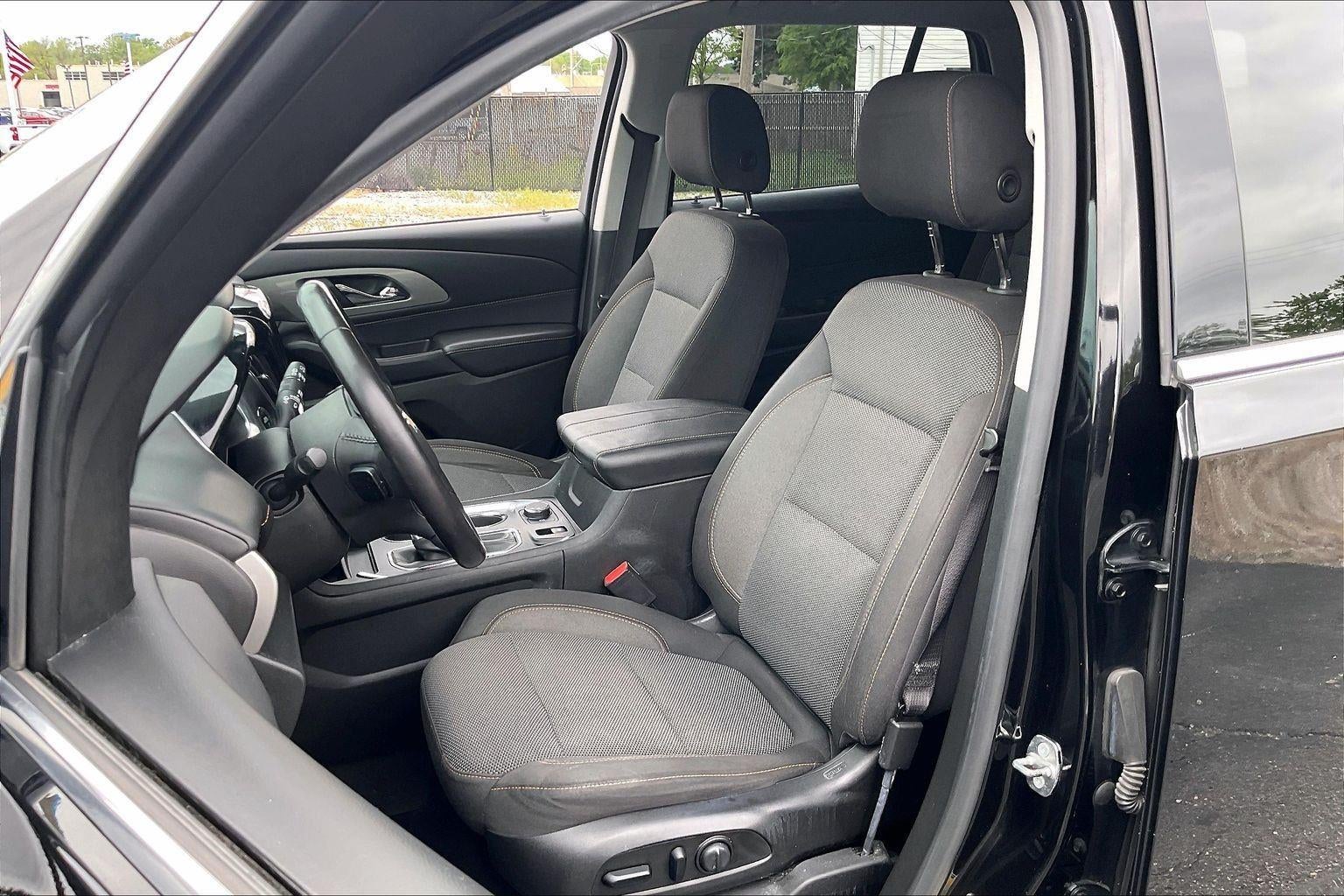 2018 Chevrolet Traverse LT Cloth