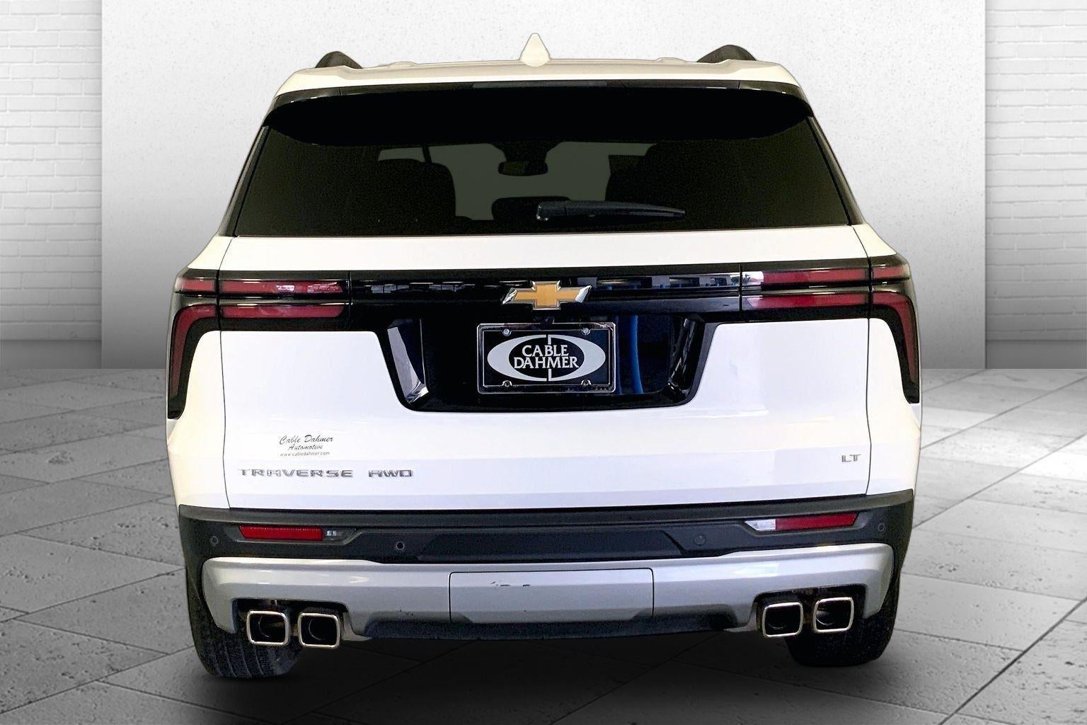 2024 Chevrolet Traverse LT