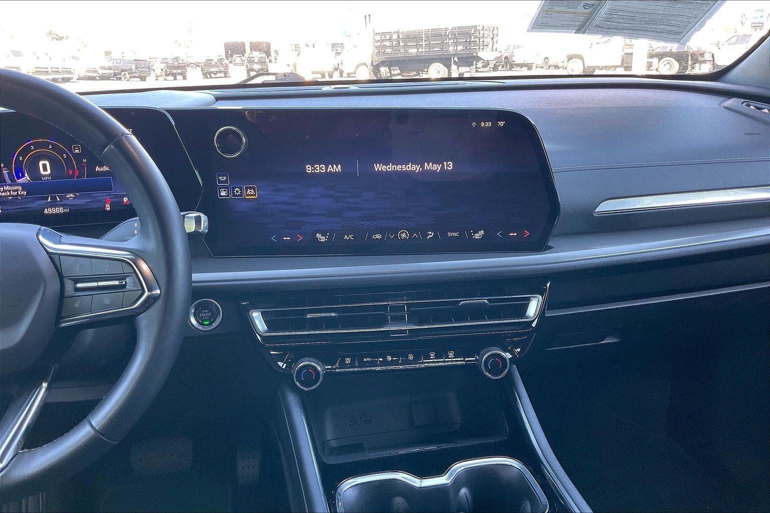 2024 Chevrolet Traverse LT