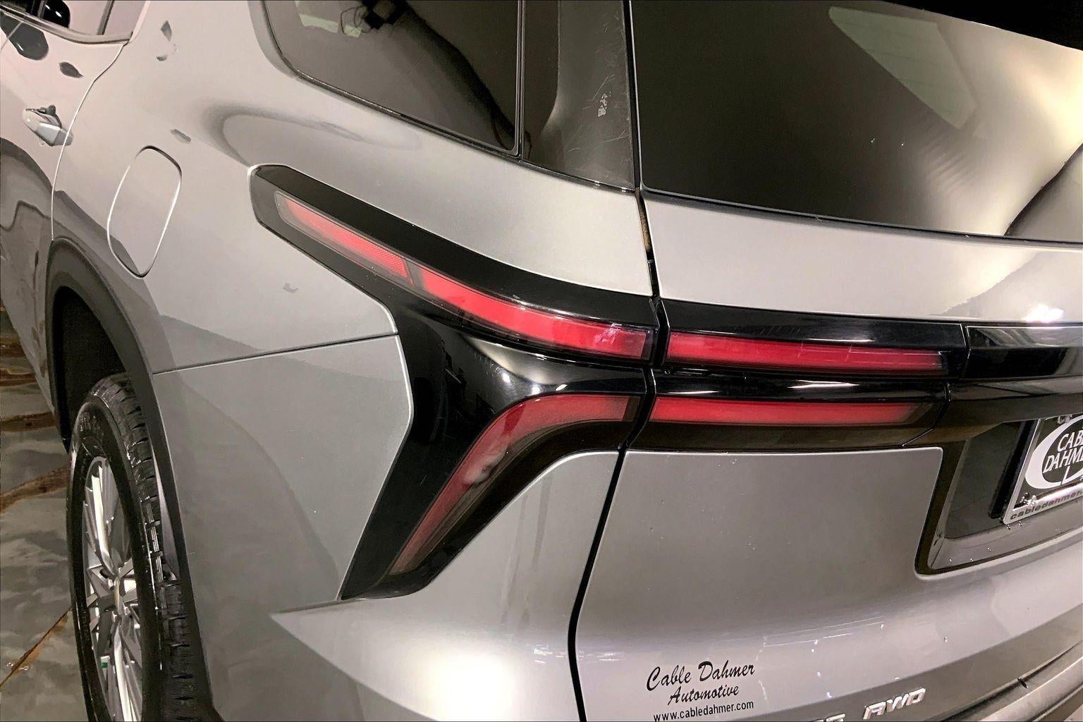 2024 Chevrolet Traverse LT