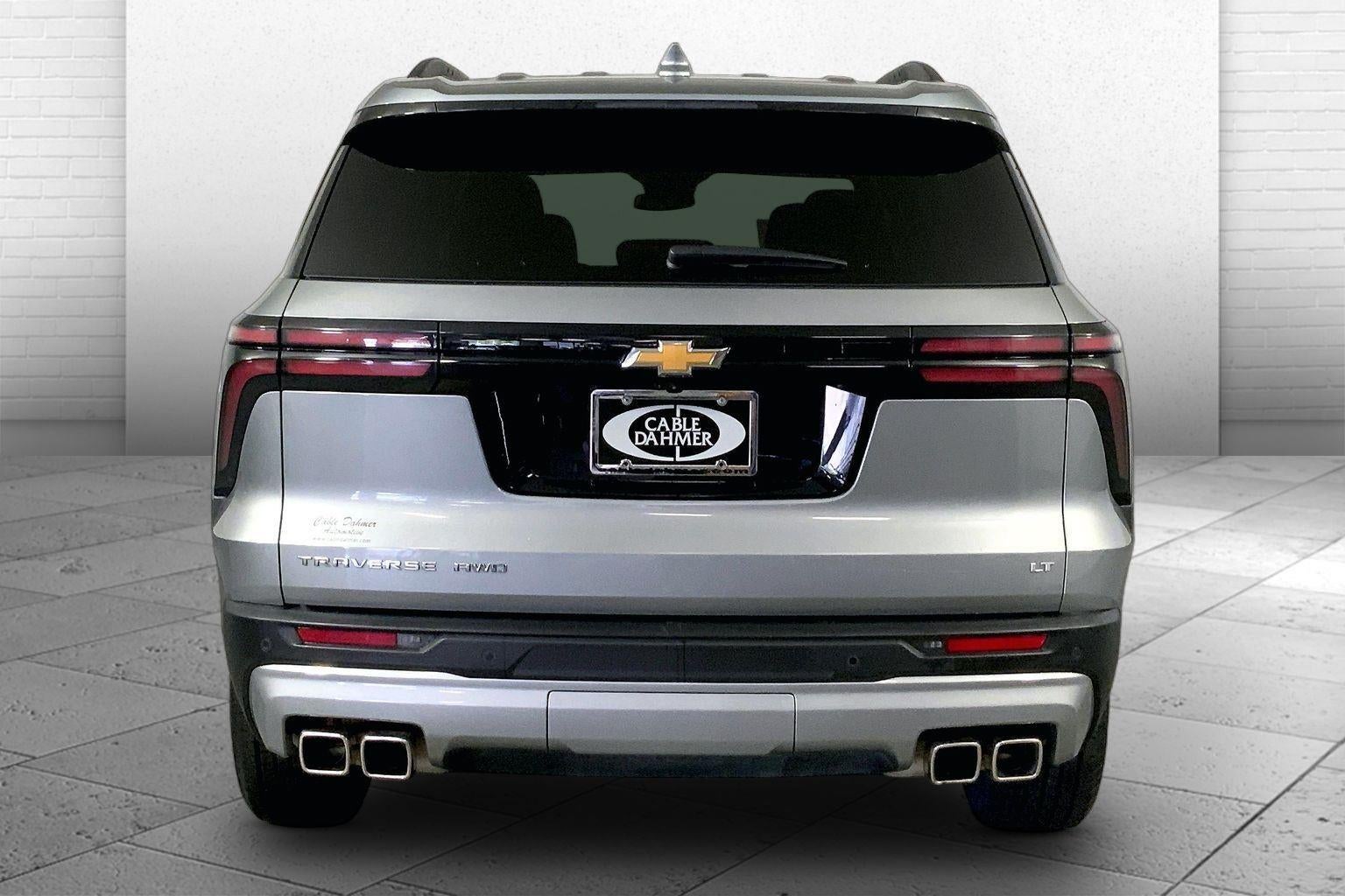 2024 Chevrolet Traverse LT