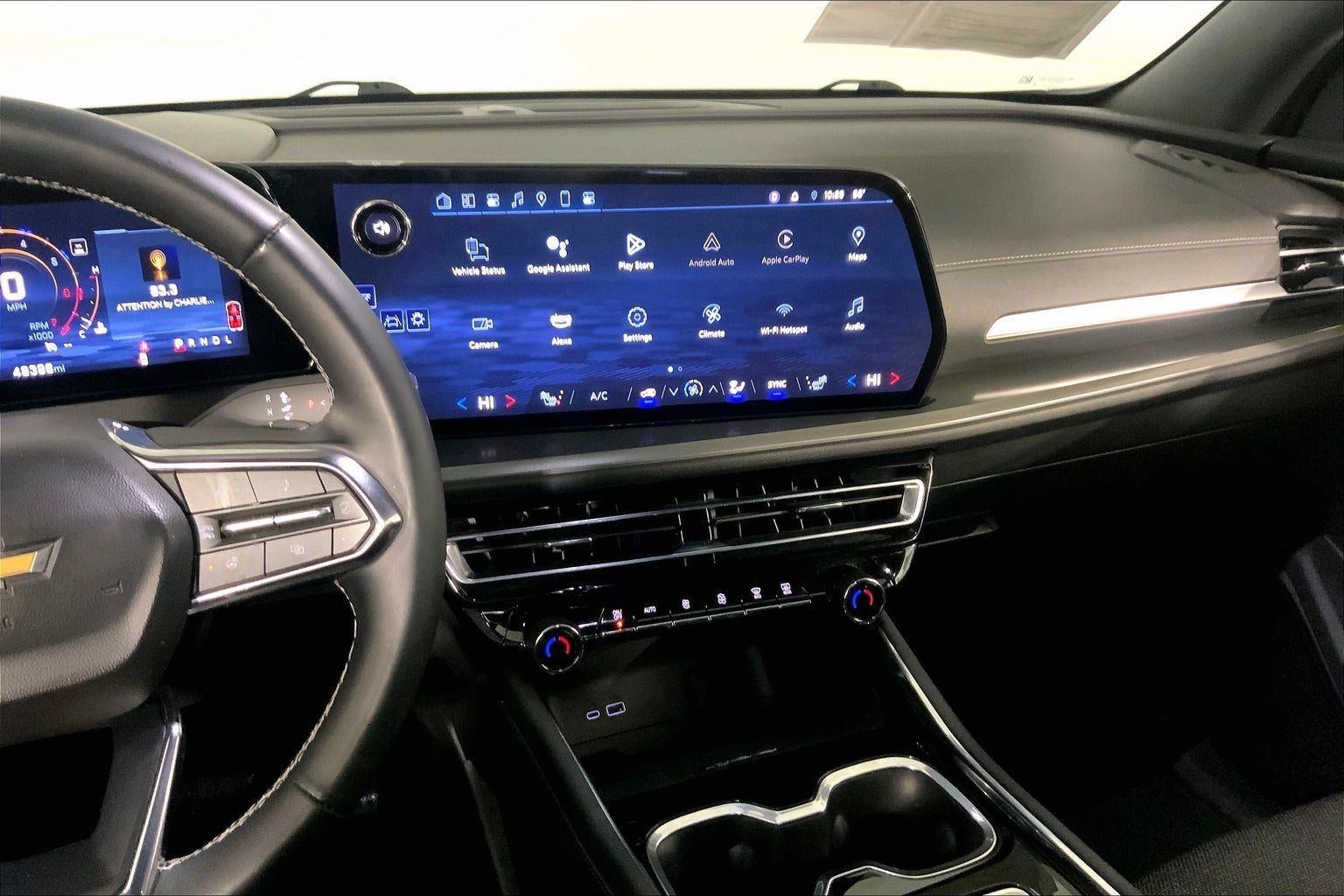 2024 Chevrolet Traverse LT