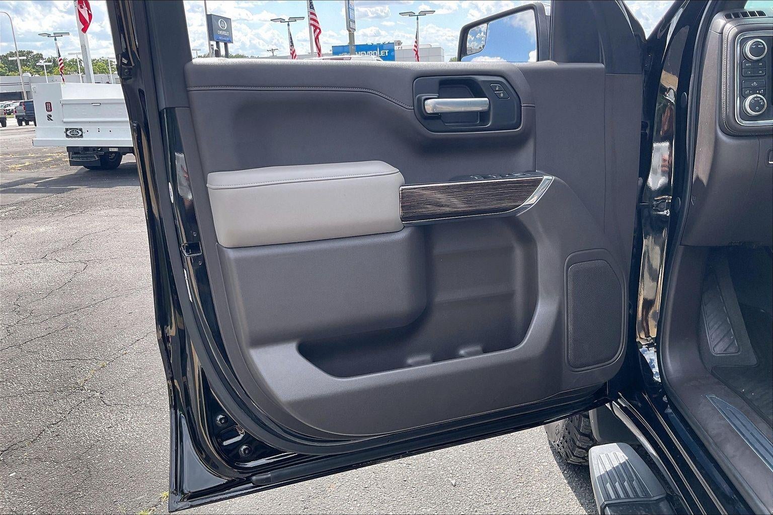 2020 GMC Sierra 1500 SLE