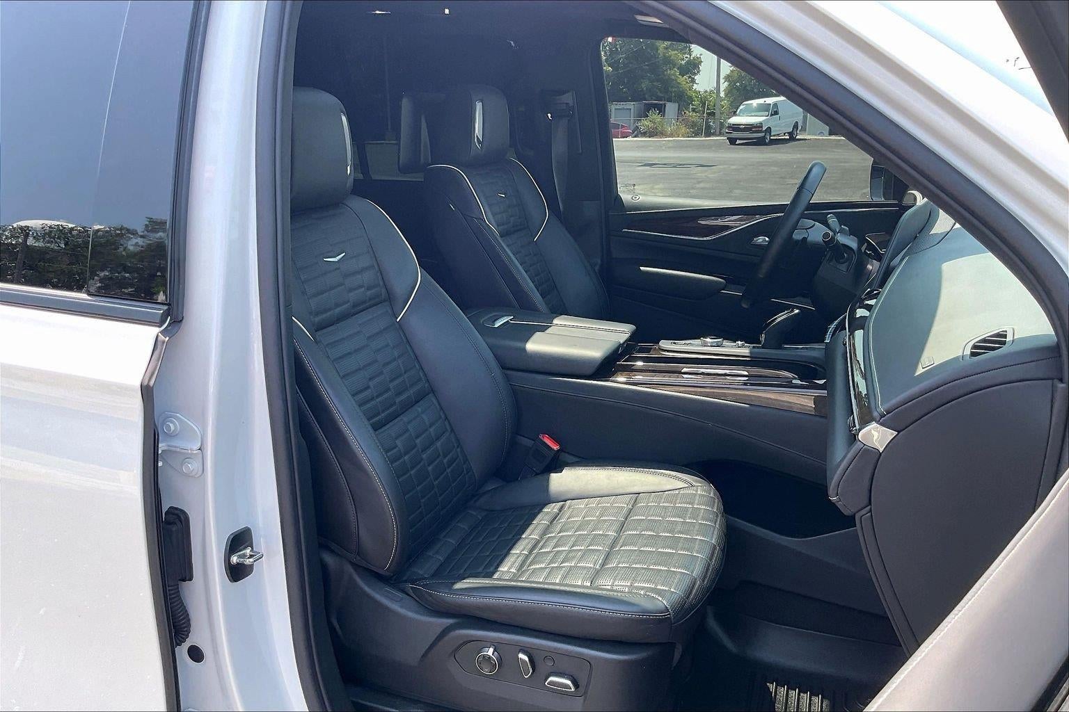 2024 Cadillac Escalade Sport Platinum
