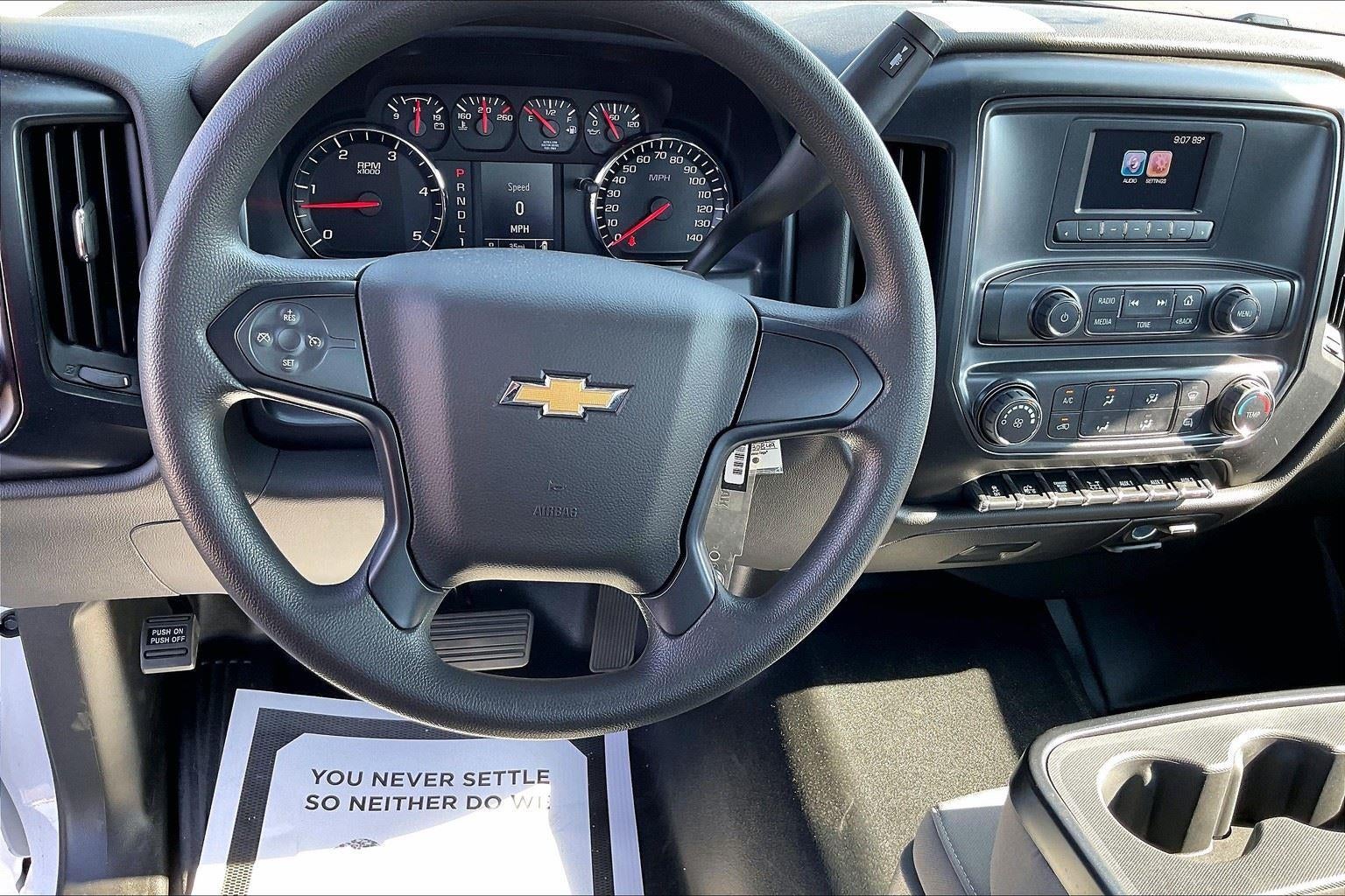 2024 Chevrolet Silverado 5500 HD Work Truck