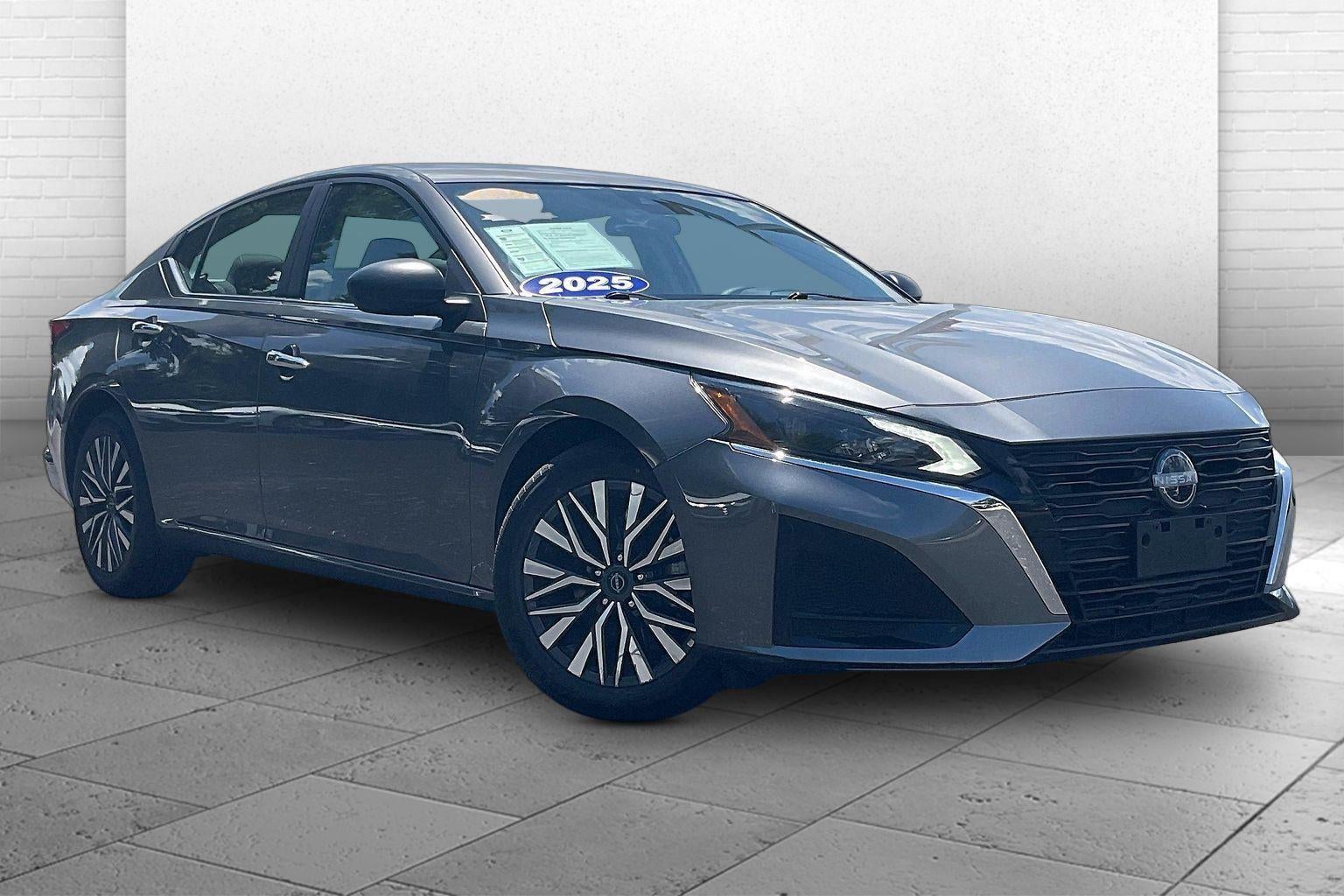 2025 Nissan Altima SV