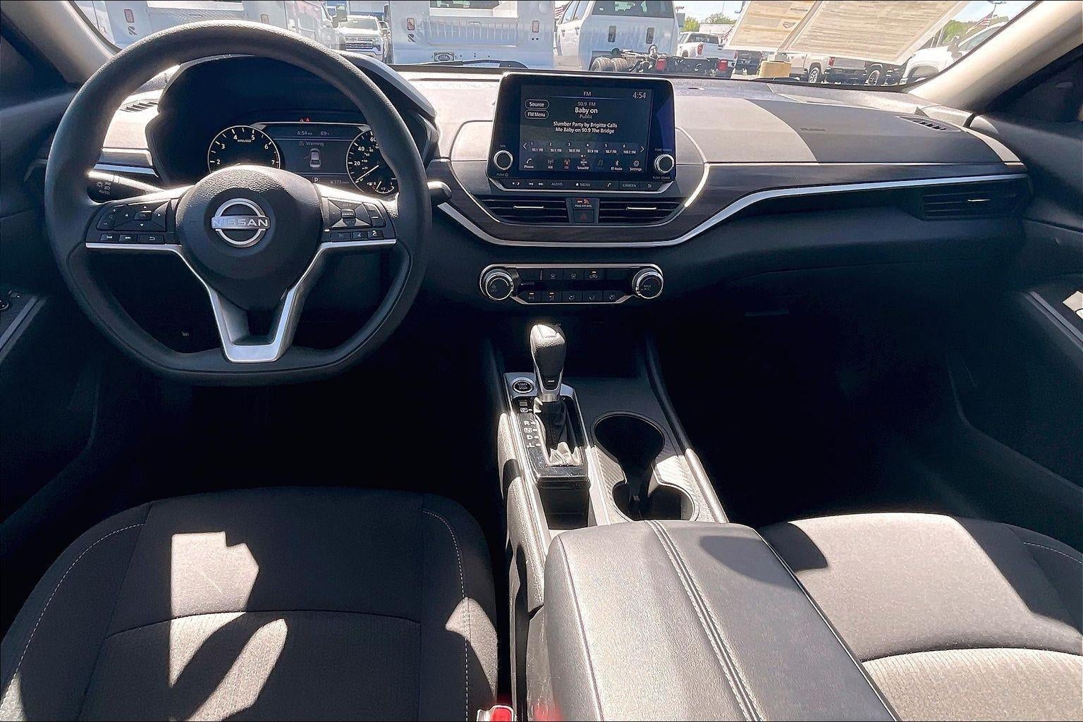 2025 Nissan Altima SV