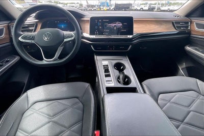 2024 Volkswagen Atlas 2.0T SE