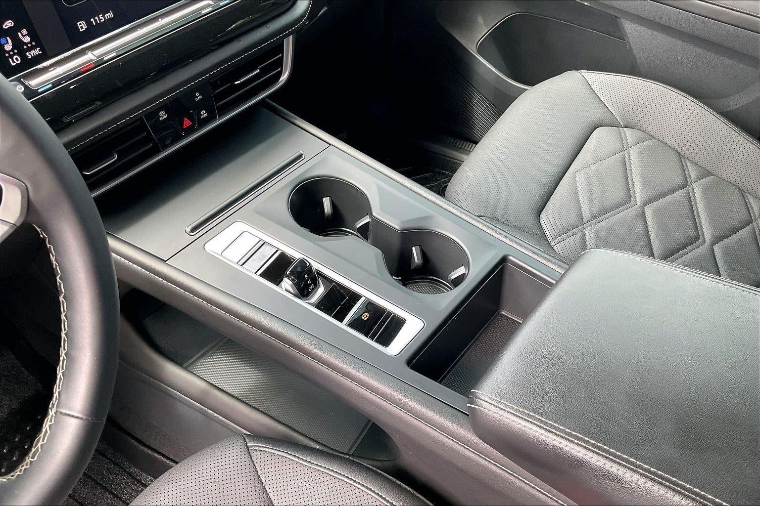 2024 Volkswagen Atlas 2.0T SE