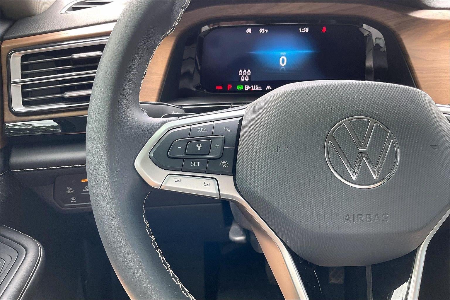 2024 Volkswagen Atlas 2.0T SE
