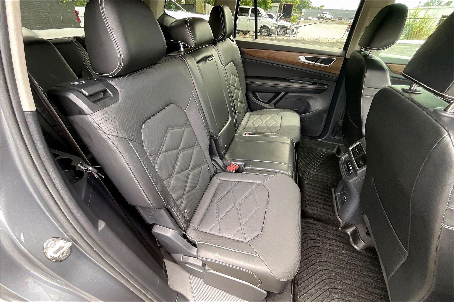 2024 Volkswagen Atlas 2.0T SE