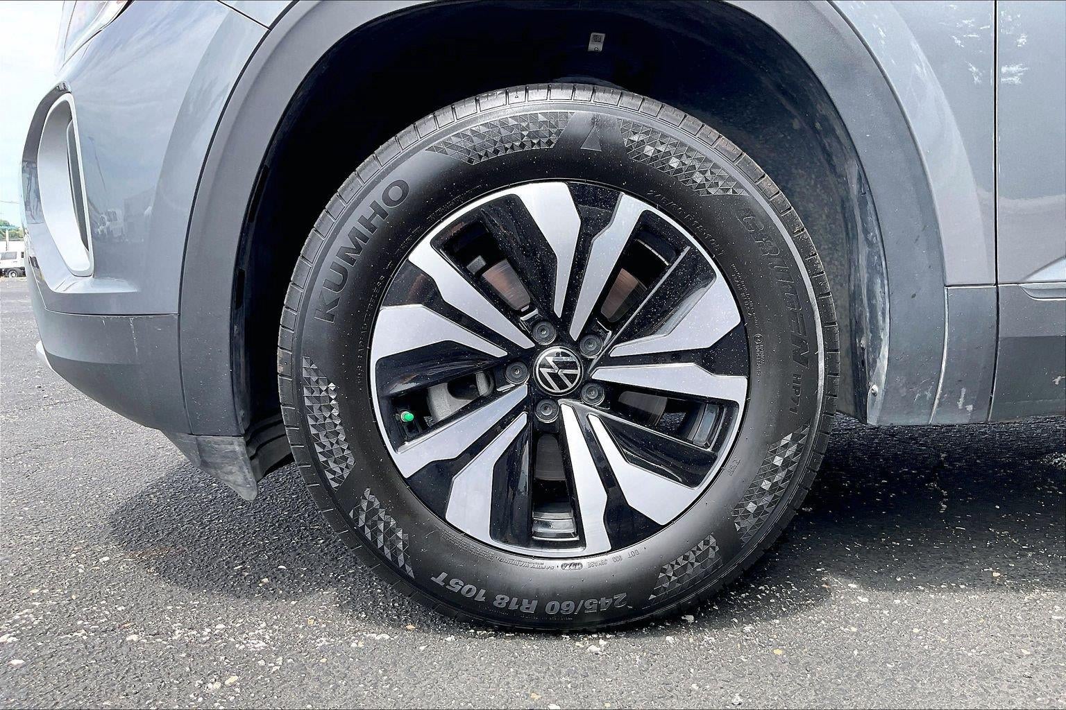 2024 Volkswagen Atlas 2.0T SE