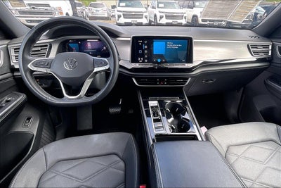2024 Volkswagen Atlas Cross Sport 2.0T SE w/Technology