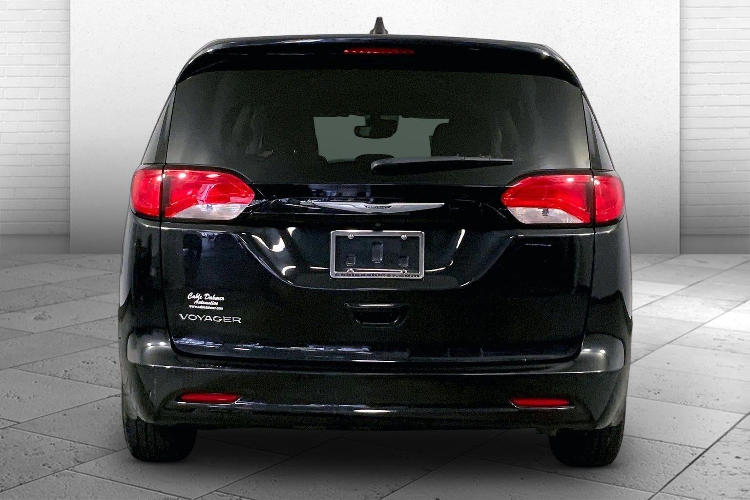 2023 Chrysler Voyager LX