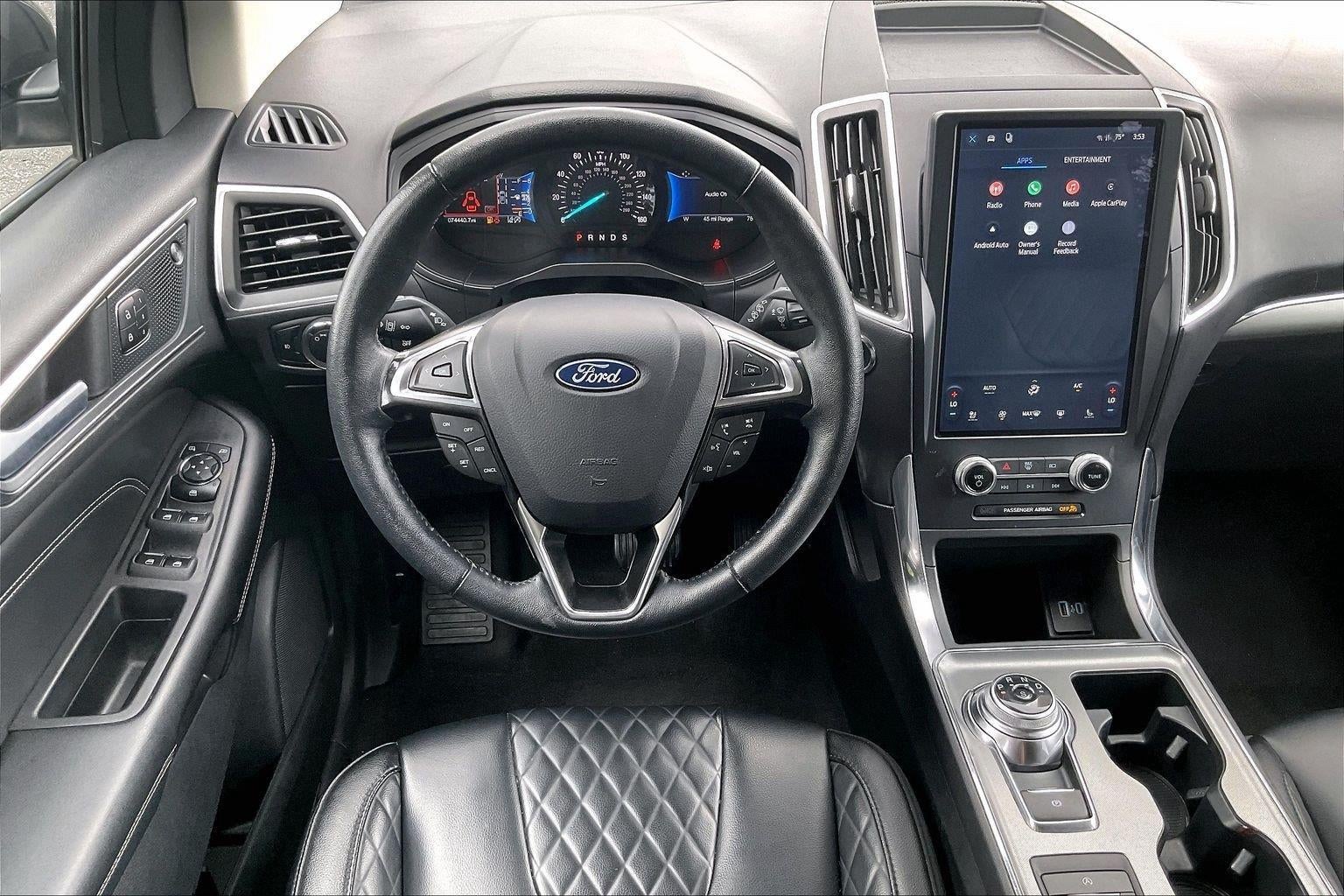 2024 Ford Edge Titanium
