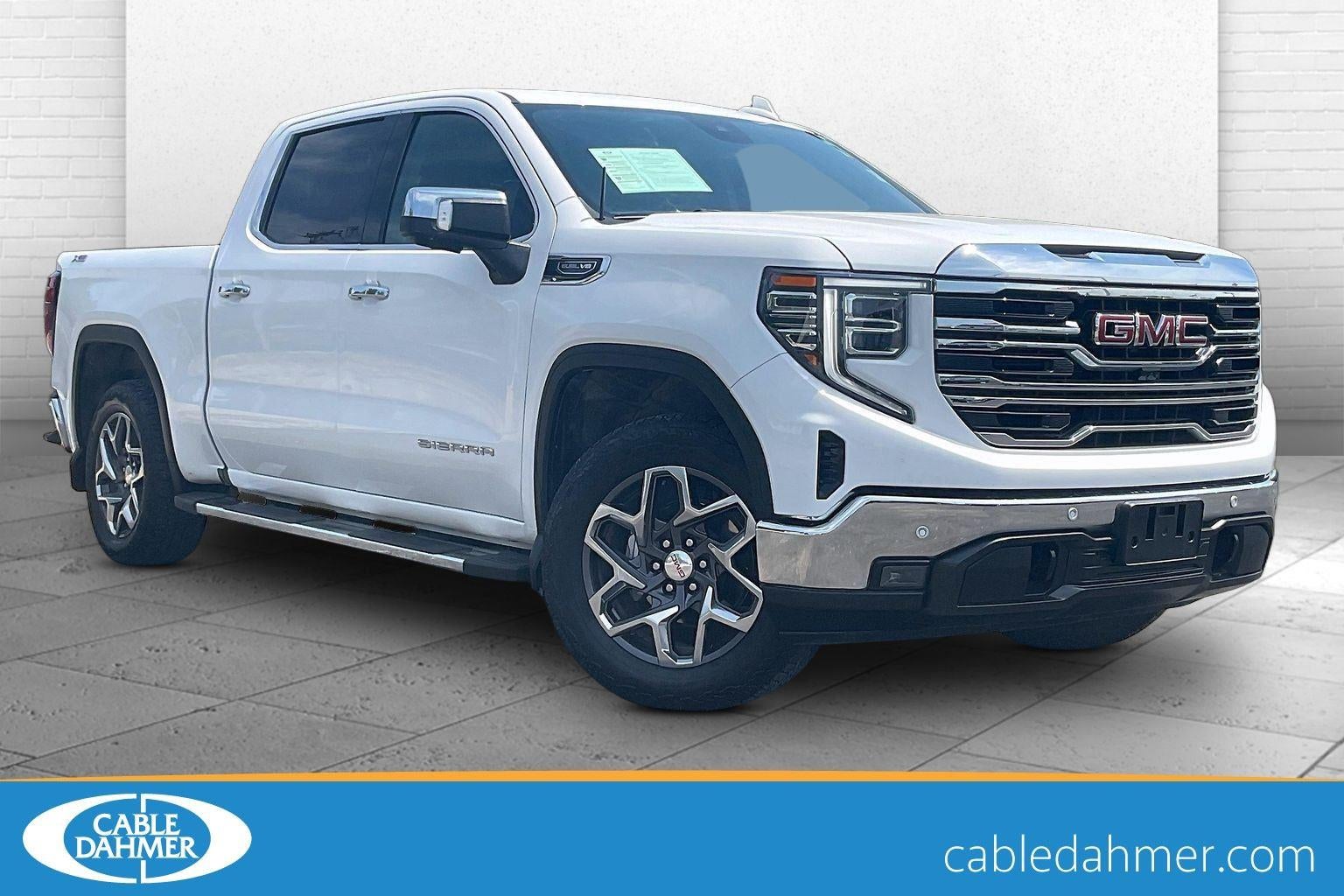 2024 GMC Sierra 4WD Crew Cab Short Box SLT's photo