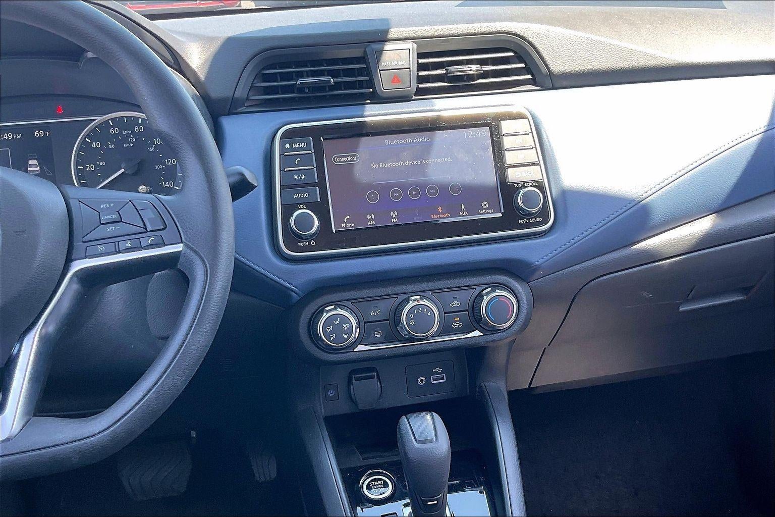 2025 Nissan Versa SV