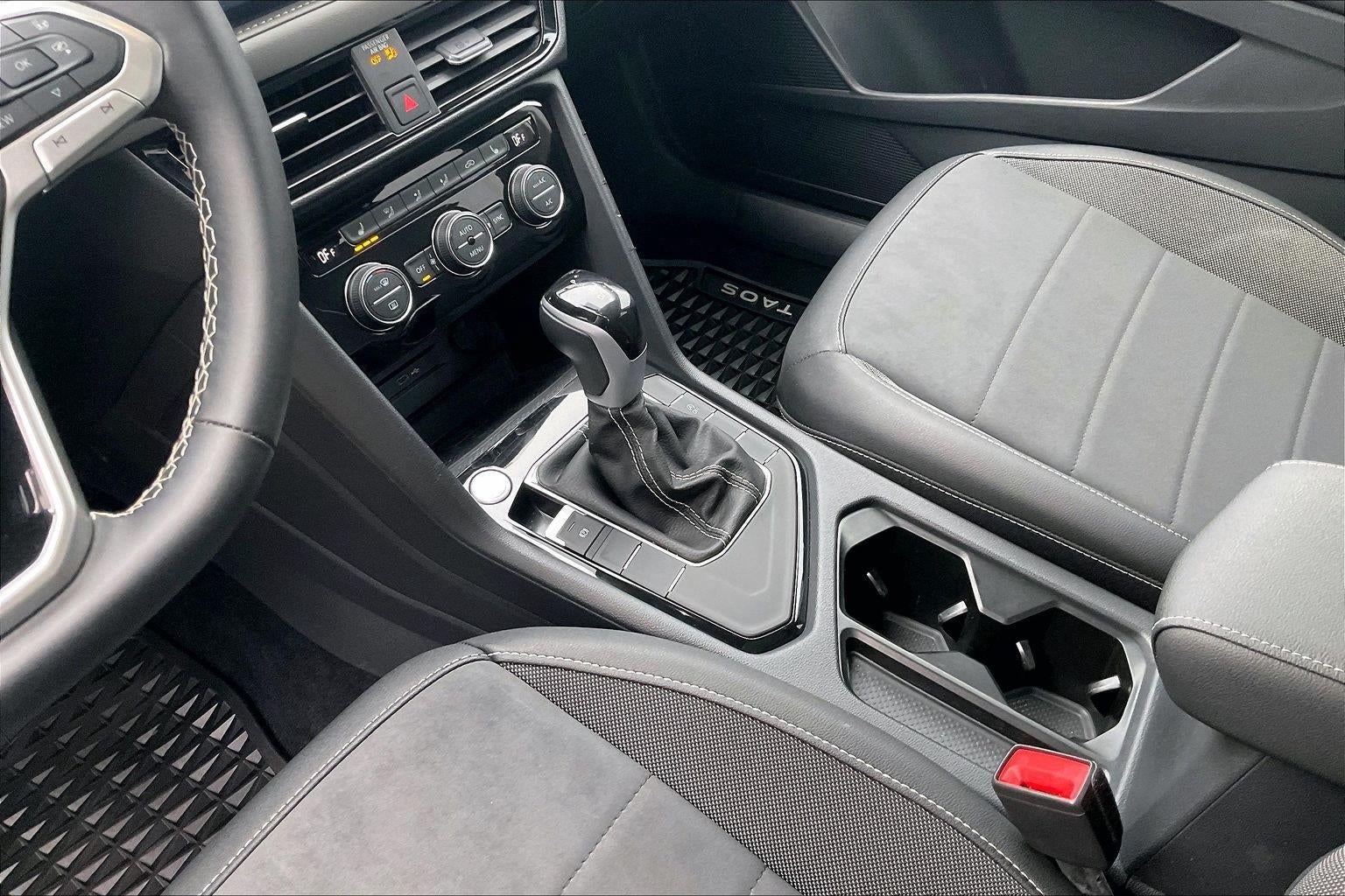 2024 Volkswagen Taos SE