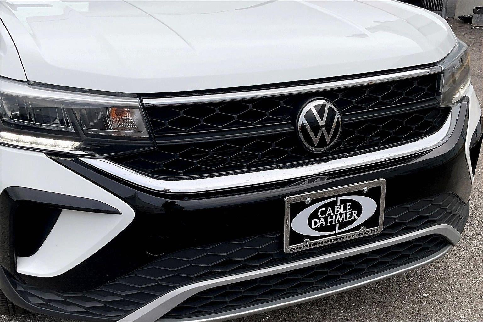 2024 Volkswagen Taos SE