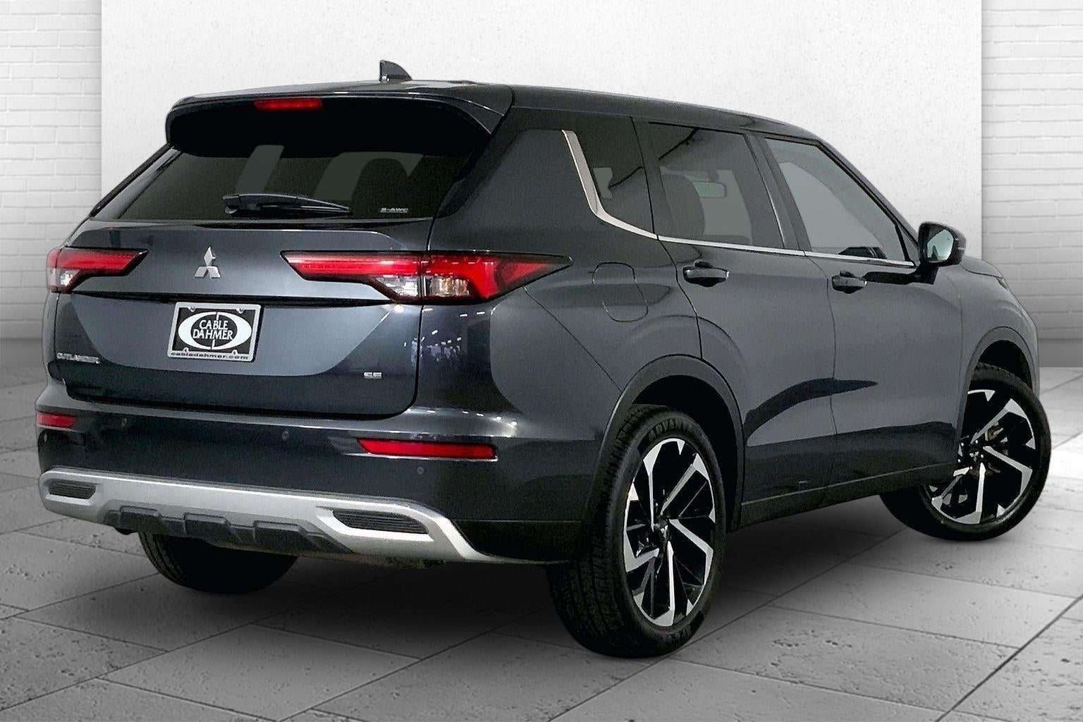 2024 Mitsubishi Outlander SE