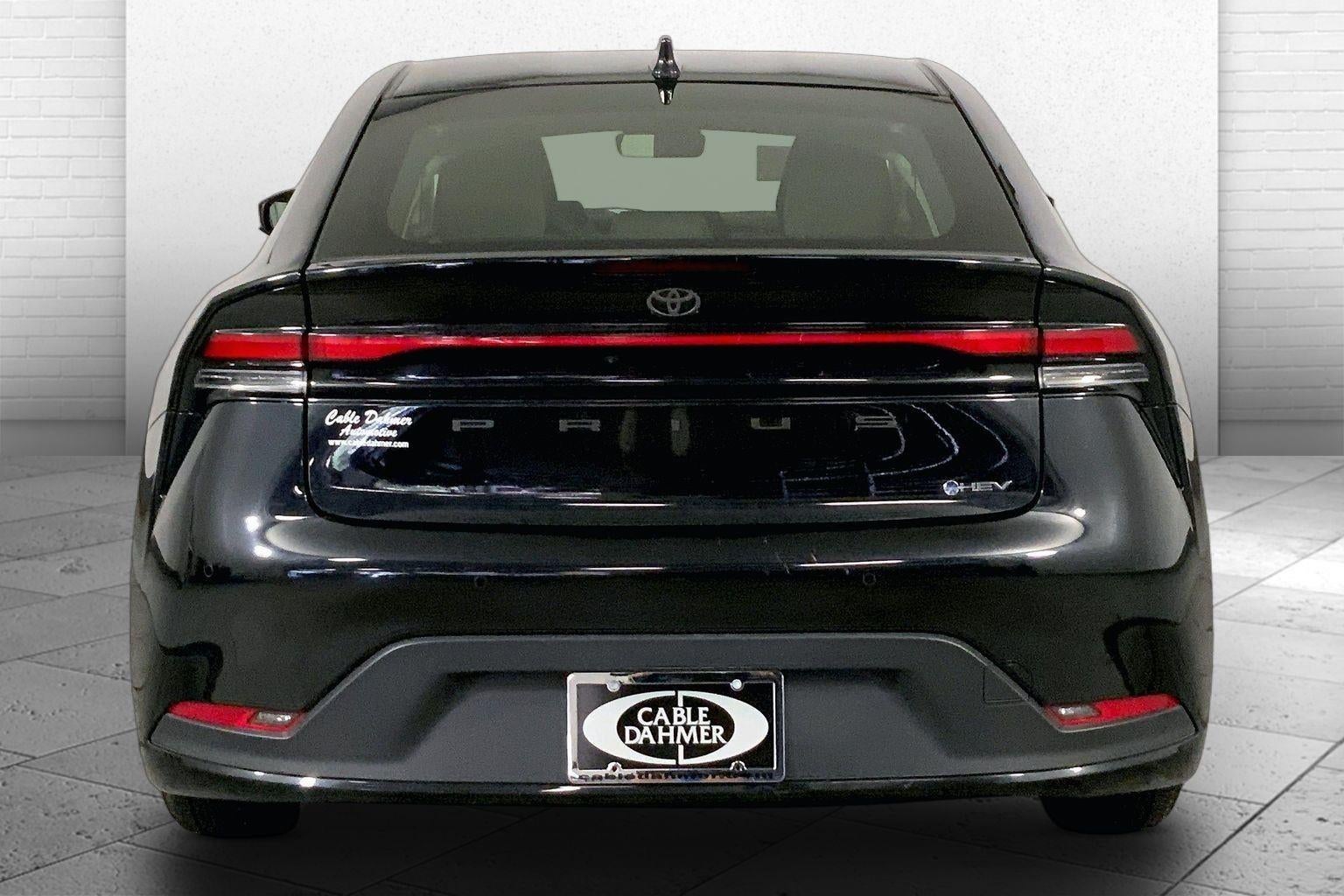 2025 Toyota Prius LE