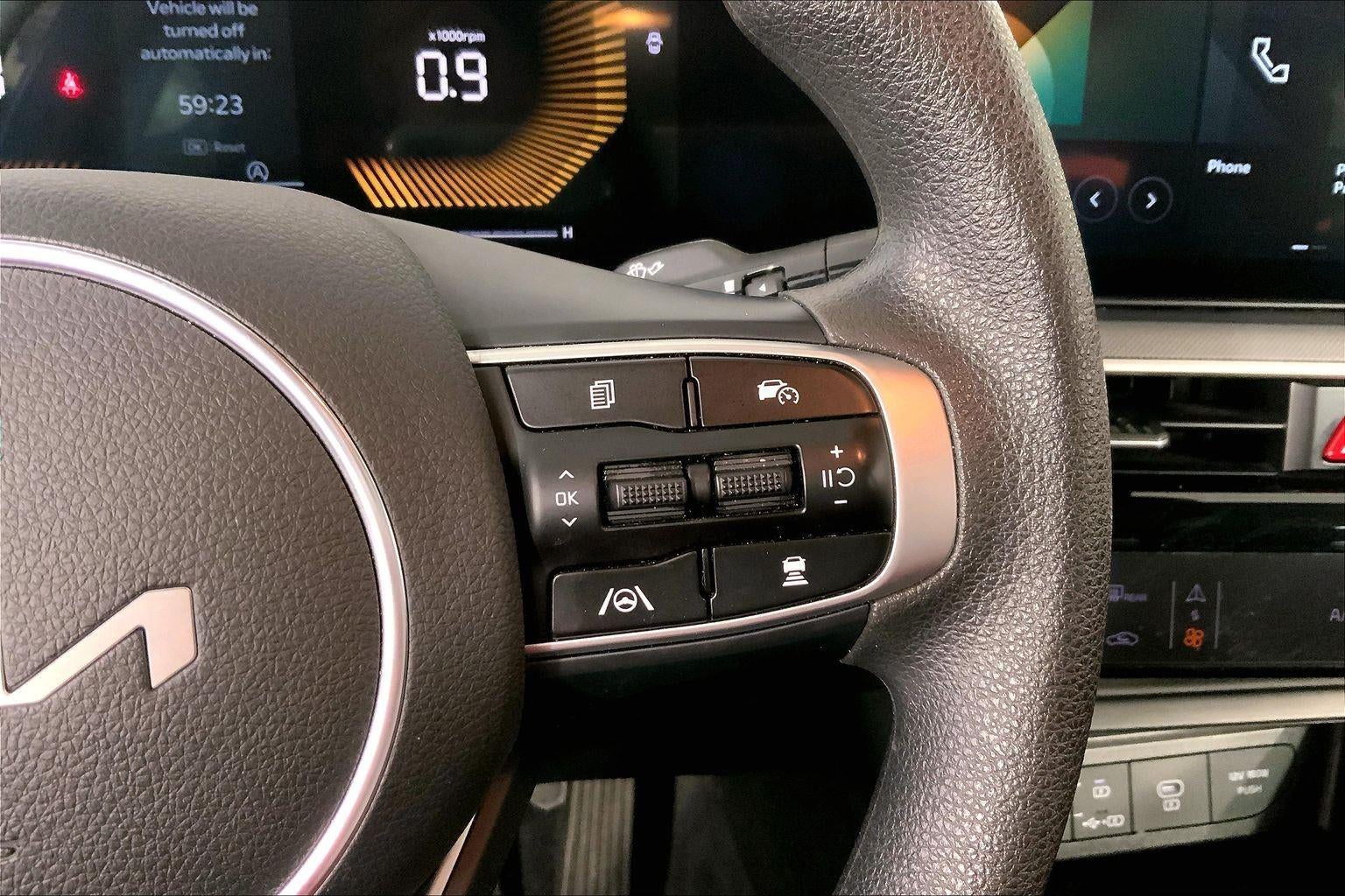2025 Kia K5 LXS