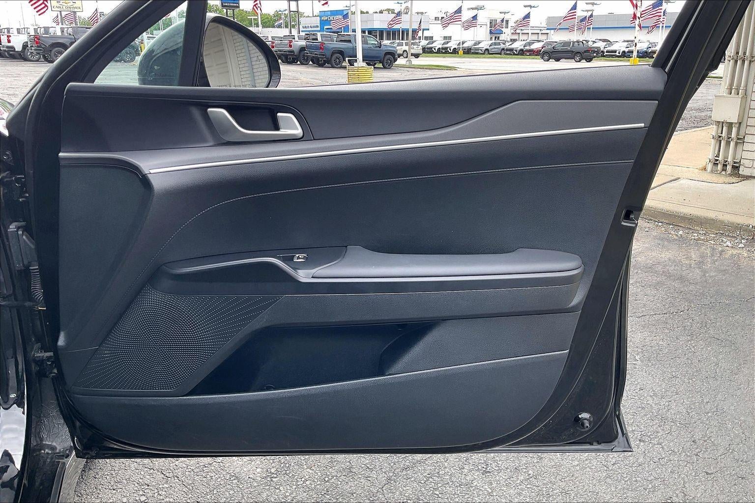 2025 Kia K5 LXS