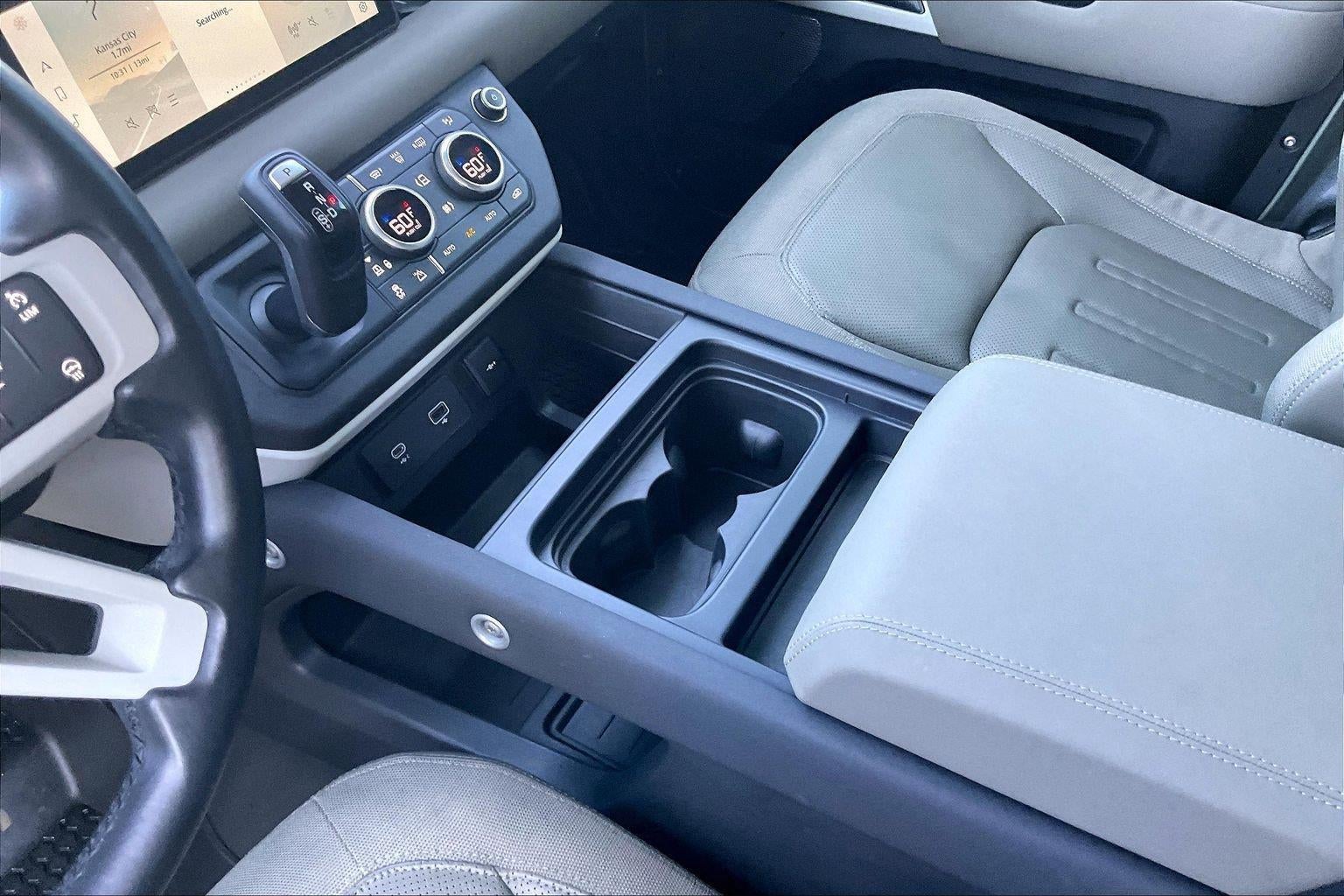 2020 Land Rover Defender SE