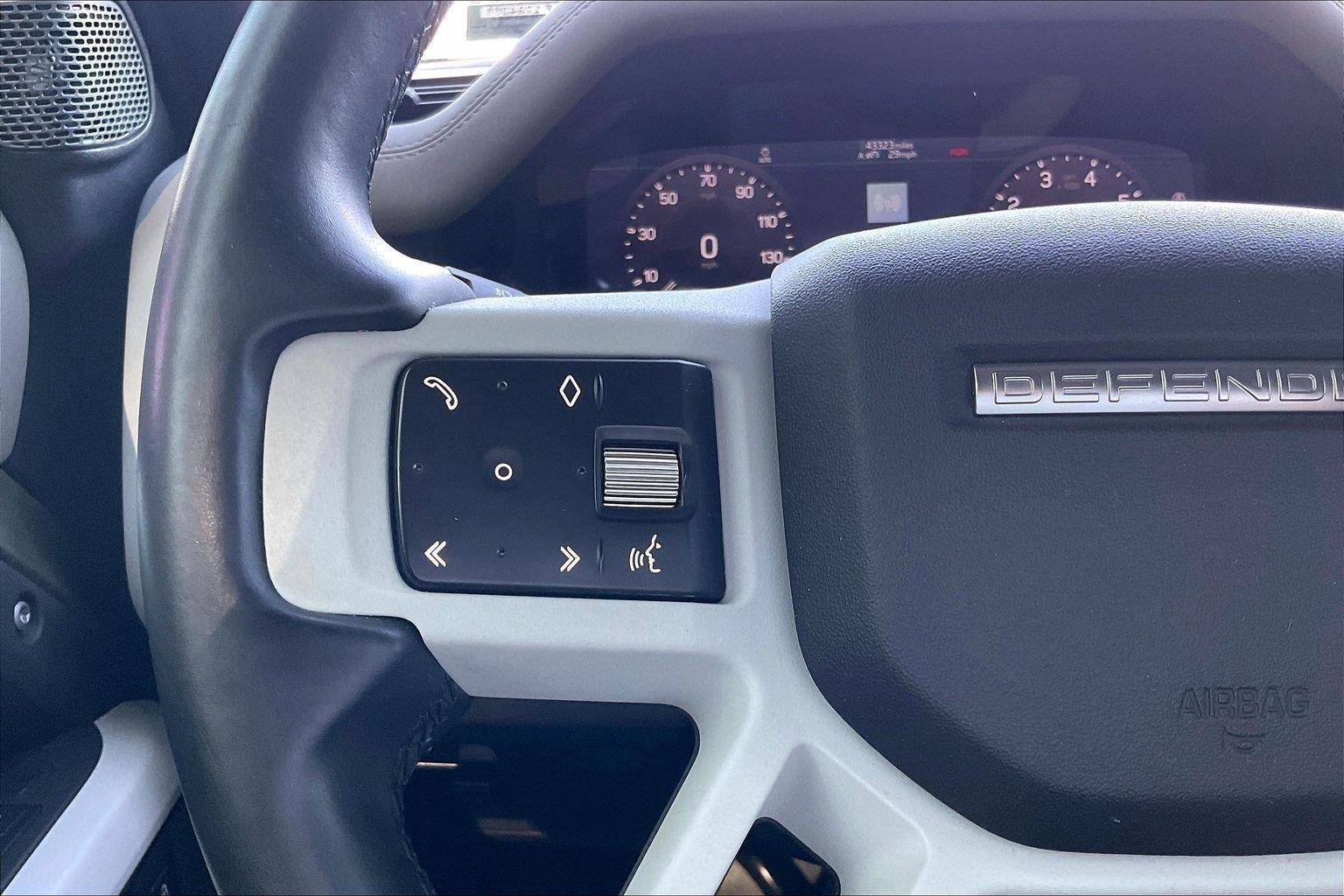 2020 Land Rover Defender SE