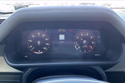 2020 Land Rover Defender SE