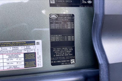 2020 Land Rover Defender SE