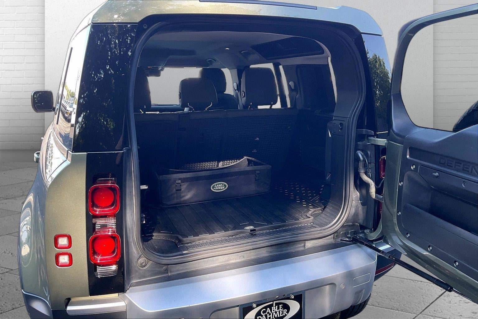 2020 Land Rover Defender SE