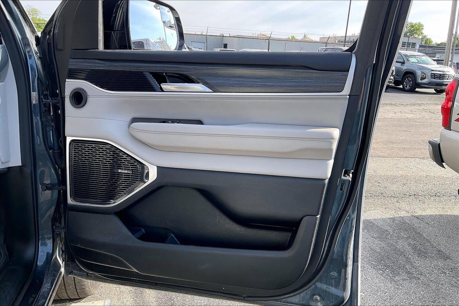2023 Jeep Wagoneer L Series III