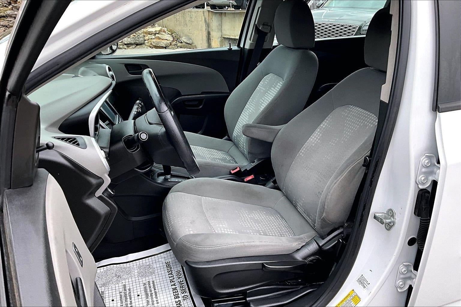 2017 Chevrolet Sonic LT