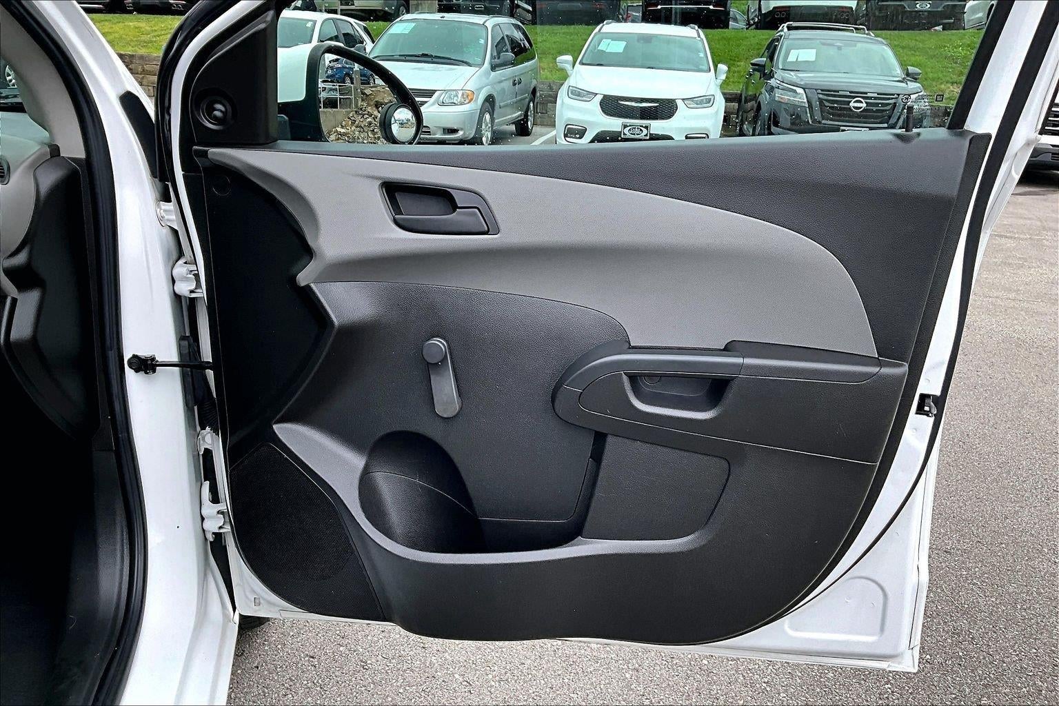 2017 Chevrolet Sonic LT