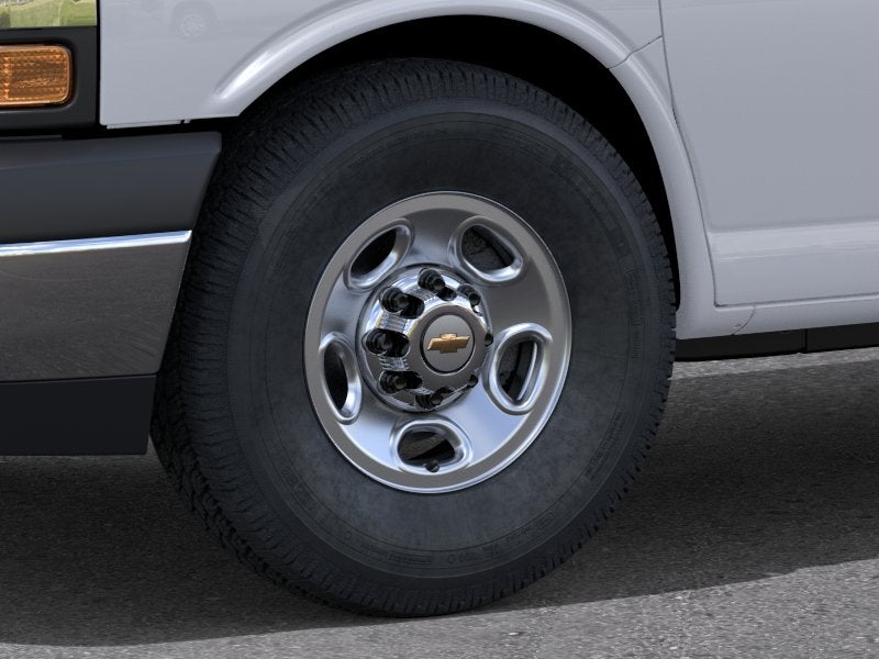 2026 Chevrolet Express Passenger 1LT