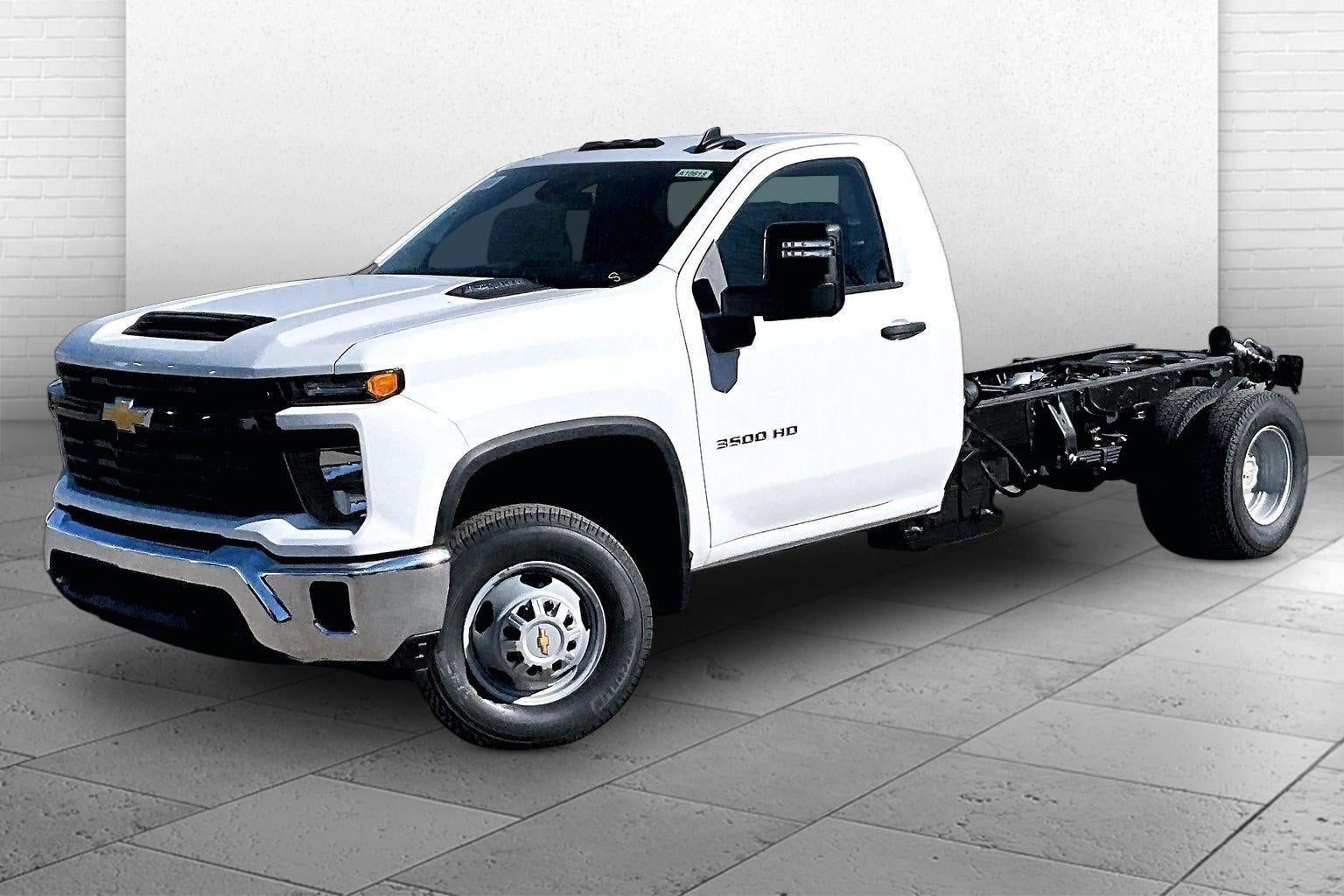 2026 Chevrolet Silverado 3500 HD Chassis Cab Work Truck