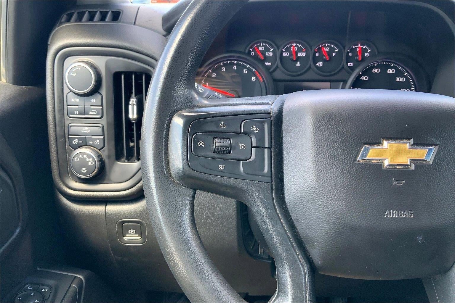 2023 Chevrolet Silverado 1500 Custom