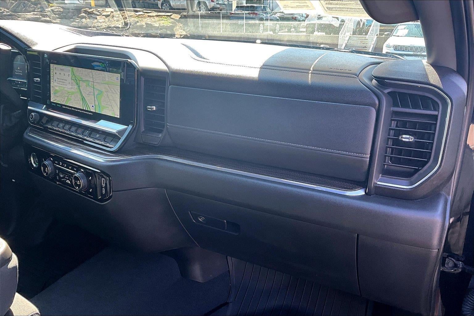 2024 Chevrolet Silverado 1500 LT (2FL)