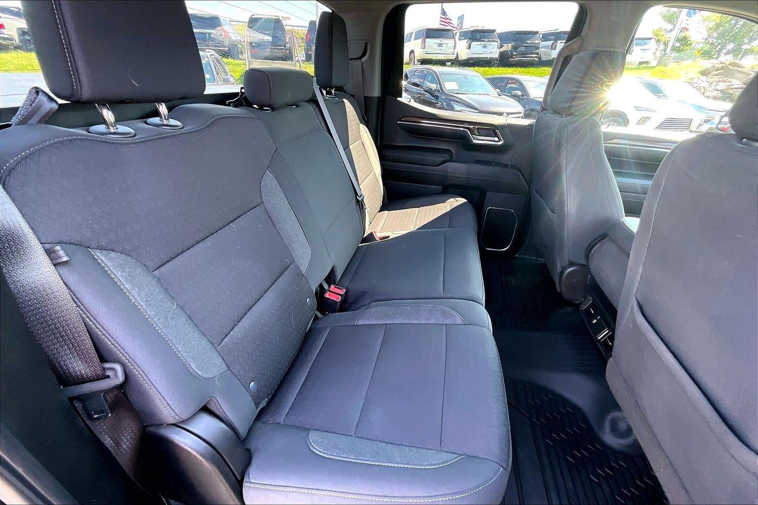 2024 Chevrolet Silverado 1500 LT (2FL)