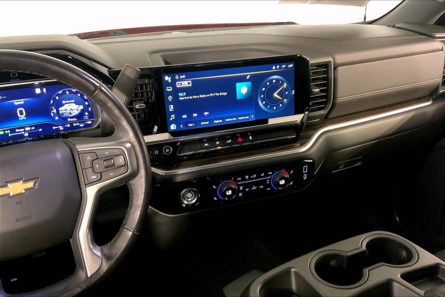 2022 Chevrolet Silverado 1500 LT (2FL)