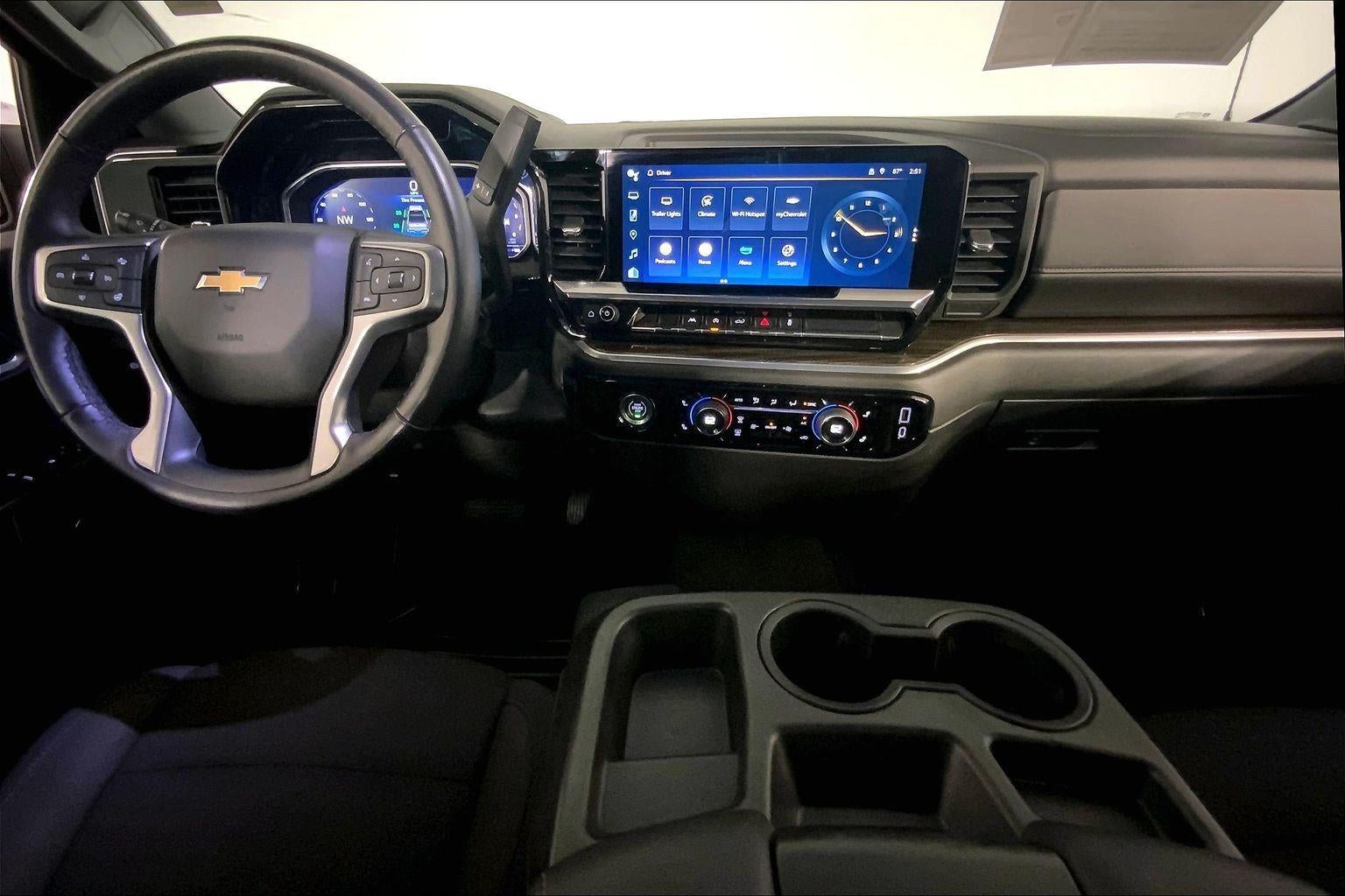 2022 Chevrolet Silverado 1500 LT (2FL)