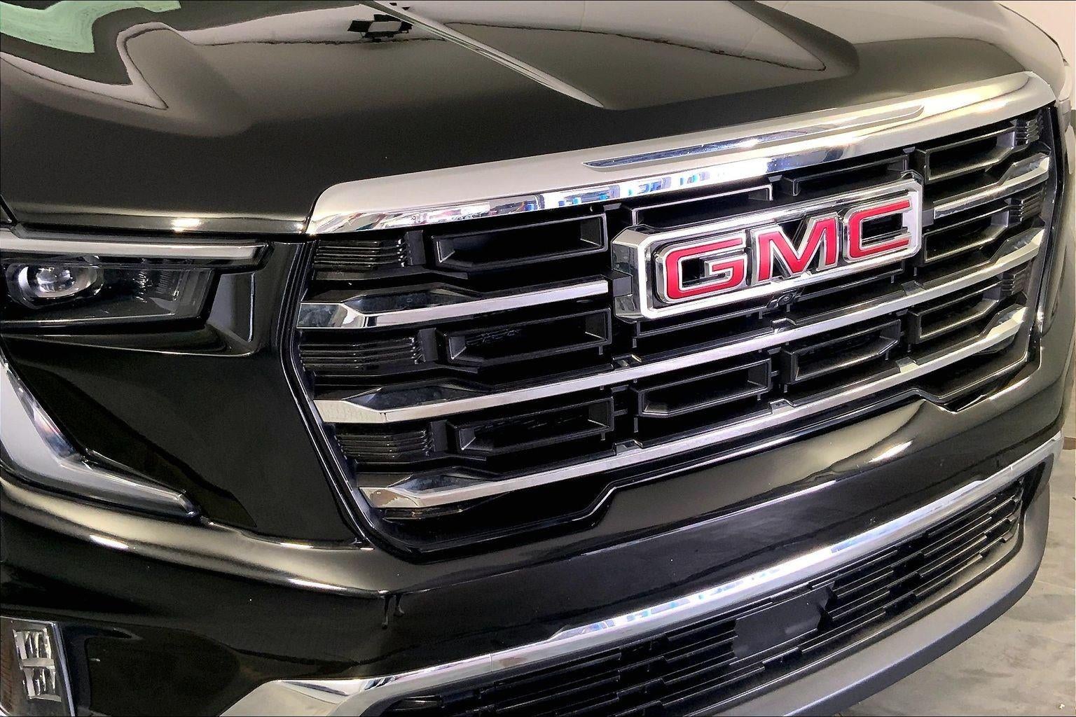 2024 GMC Acadia Elevation