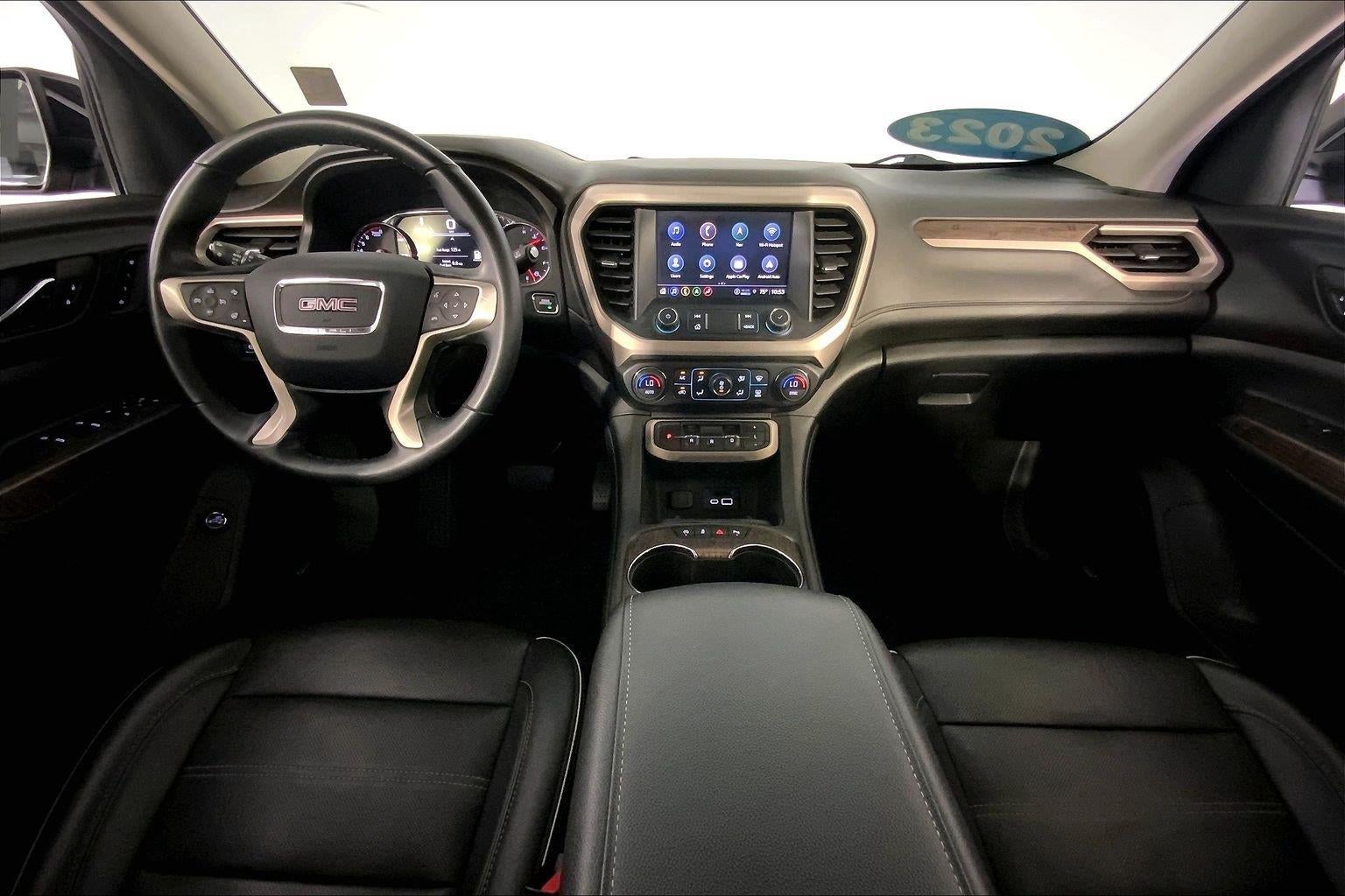 2023 GMC Acadia Denali