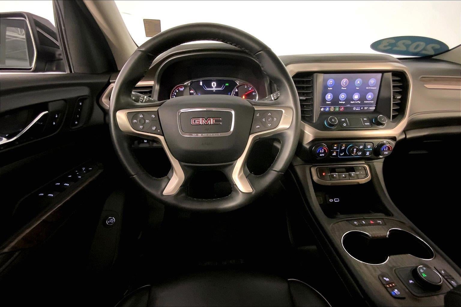 2023 GMC Acadia Denali
