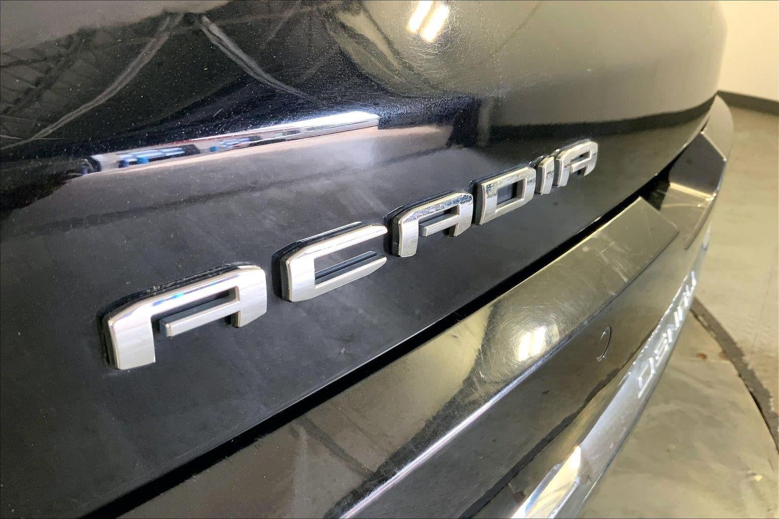 2023 GMC Acadia Denali